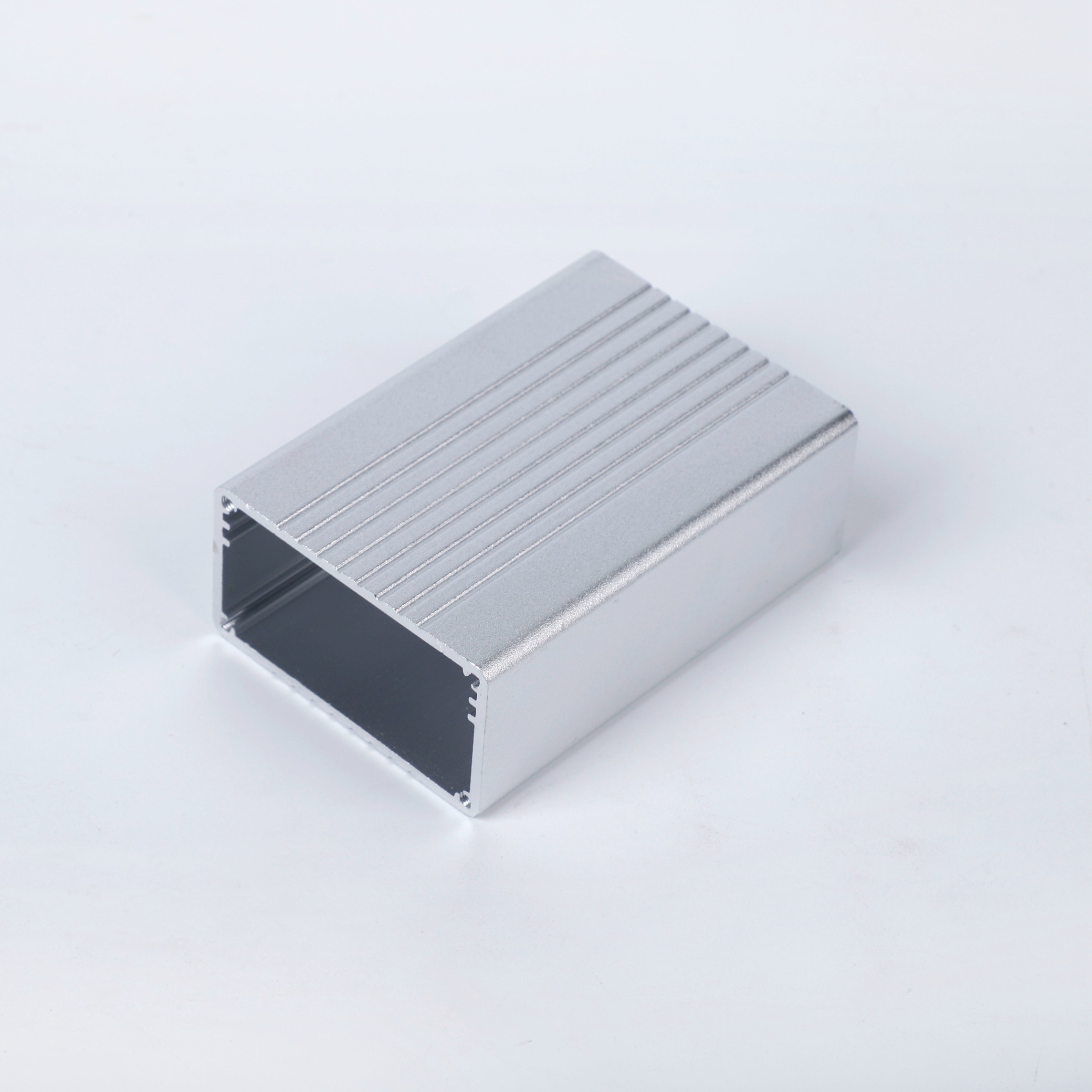 生產(chǎn)加工鋁外殼,電源控制器鋁外殼